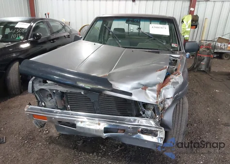 1989 Nissan D21 King Cab from USA, damaged, VIN 1N6ND16S8KC383760